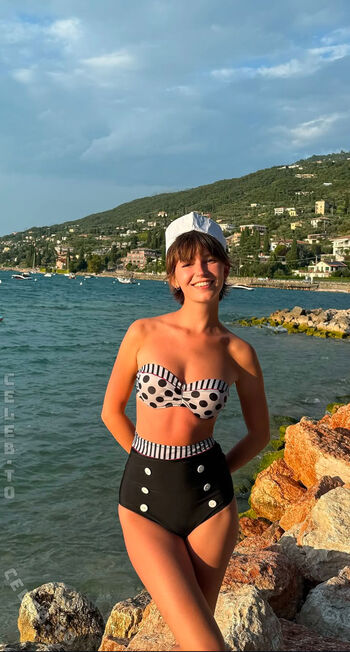 Erica manzoli image