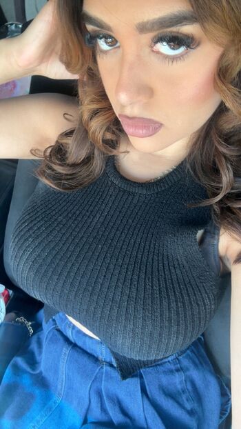 Erika m diaz image