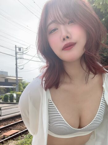 Erika momoyama page 3 image