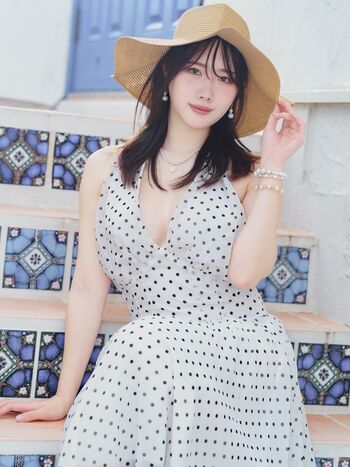Erika momoyama page 2 image
