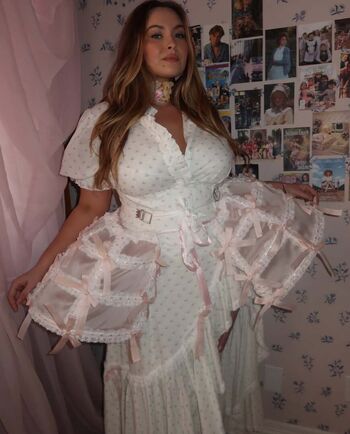 Erinmhk page 5 image