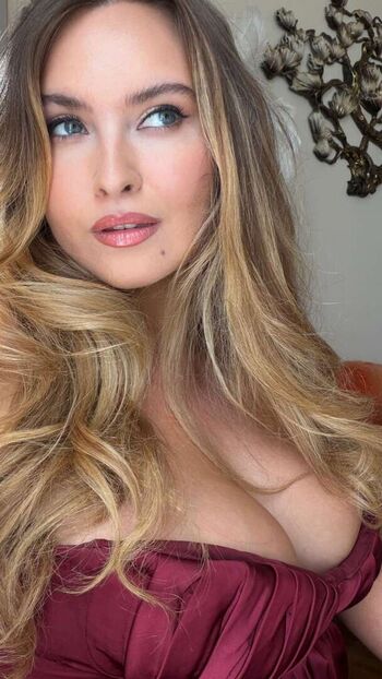 Erinmhk page 3 image