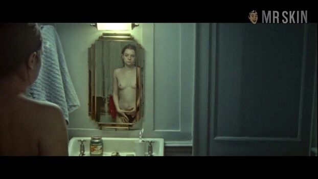 Esme creed miles image