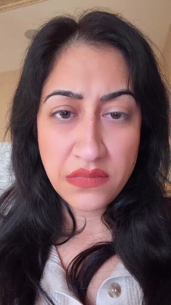 Estee palti image