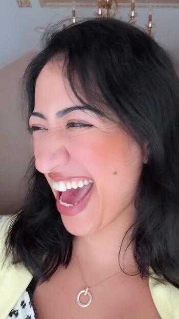 Estee palti image