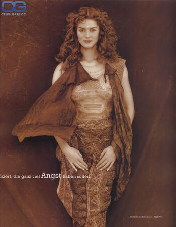 Esther schweins image