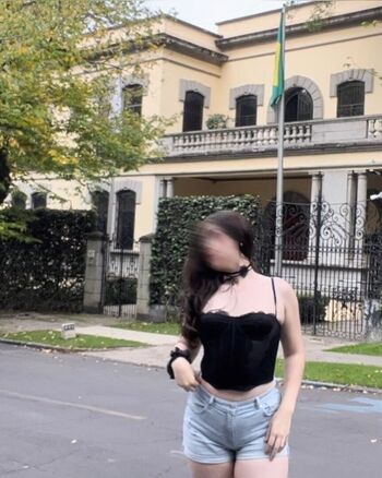 Estrella danielle image