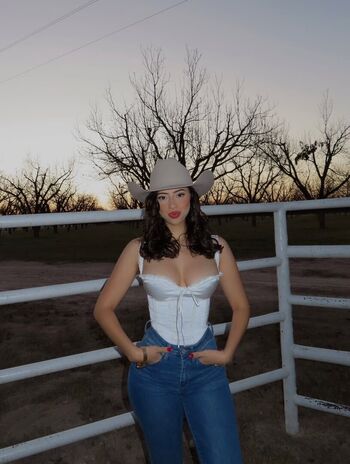 Estrella Stefanie Martinez