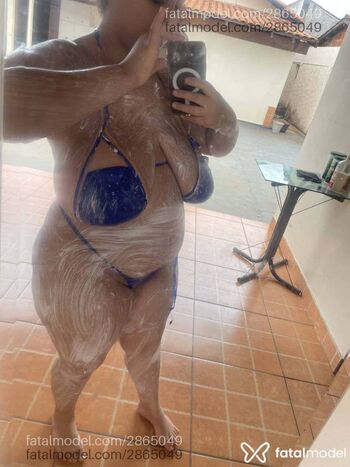 Eu khelly nunes image