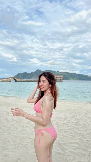 Eunice krichelle mendoza image