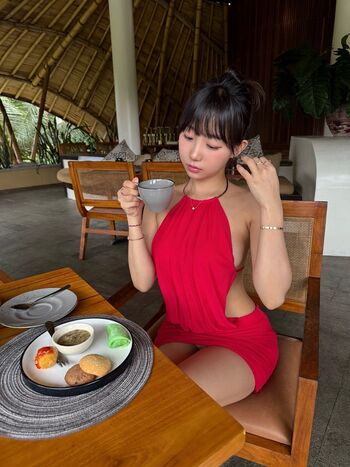 Eunji pyoapple 1 page 3 image
