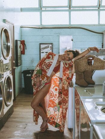 Evangeline lilly page 2 image