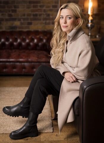 Eve myles image