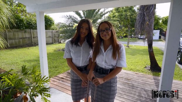 Evelin stone 1 image