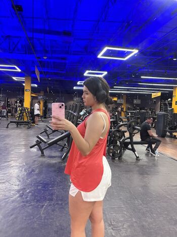 Evelyn vasquez image