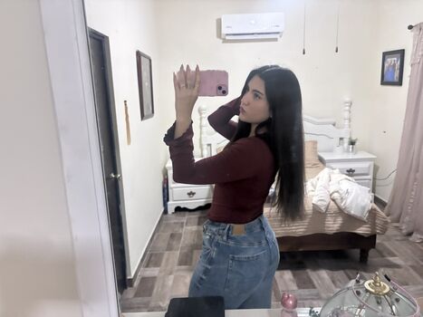 Evelyn vasquez image