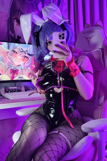 Evi heaven page 2 image