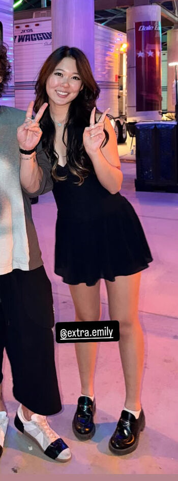 Extraemily image