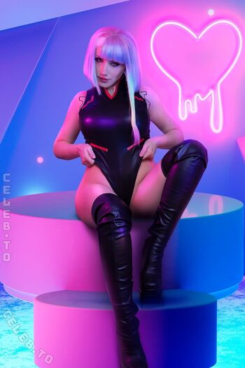 Ez summers cosplay page 2 image