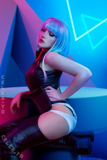 Ez summers cosplay page 2 image