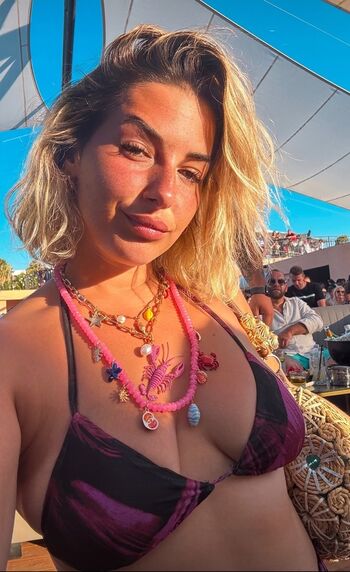 Ezgi ergenc page 2 image