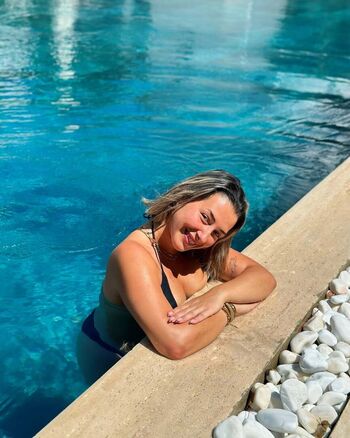 Ezgi ergenc page 2 image