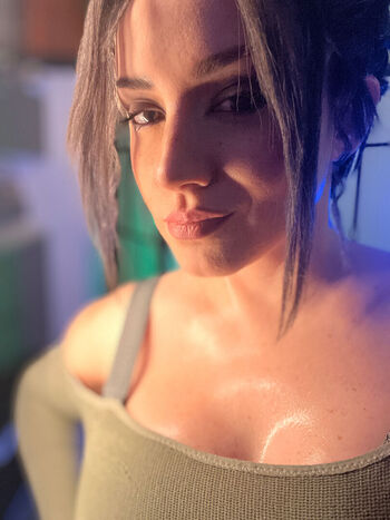 Ezy summers cosplay image