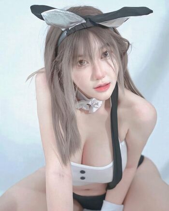 F manatsanan image