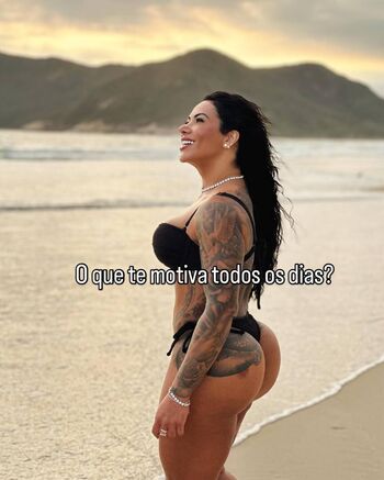 Famosinhas rj image