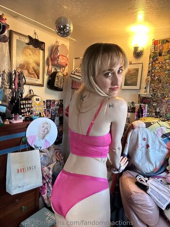 Fandomreactions image