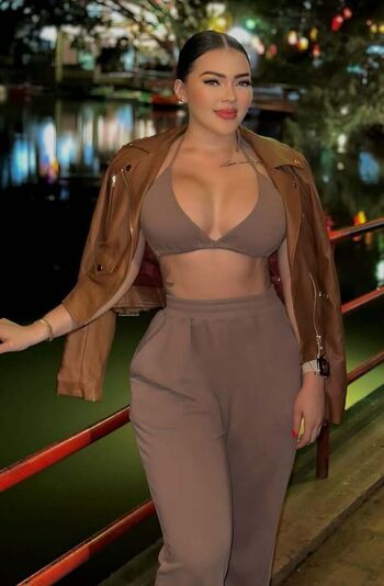 Fany fuentes image