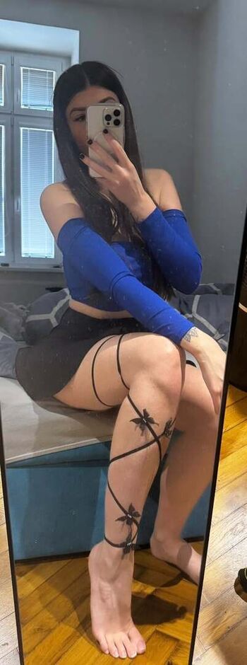feetbycheeky