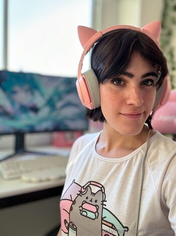 Fefikitten 1 image