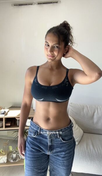 Fei le gal image