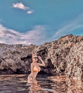 Feifeihsieh page 3 image