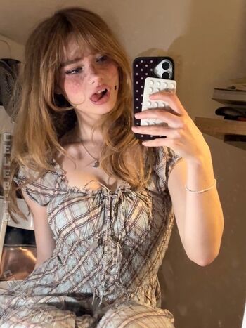 Felinenyaa page 3 image