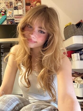 Felinenyaa page 2 image