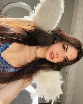 Fernanda aquino 1 image