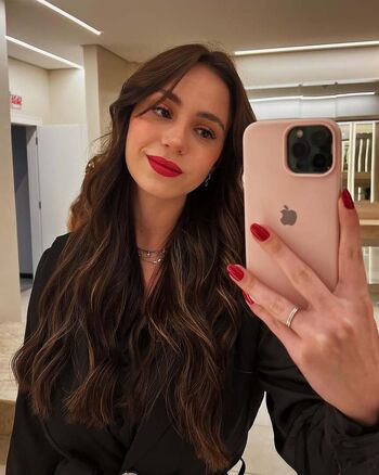 Fernanda carvalho da cruz image