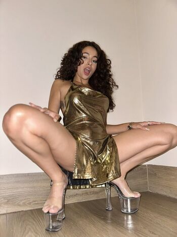 Fernanda leona image