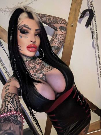 Fetischxena page 2 image