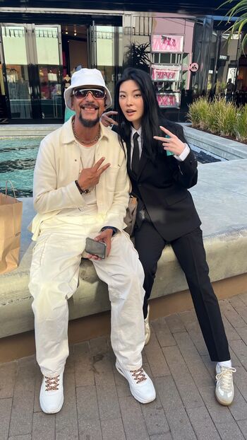 Fishtanklive page 3 image