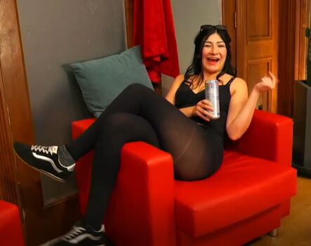 Fishtanklive page 3 image