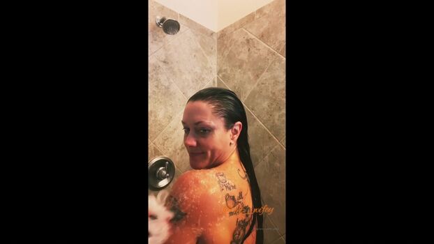 Fit wifey image