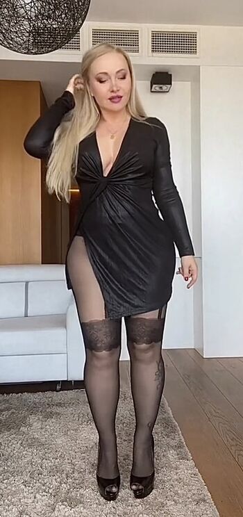 Fitcurvyanna 1 image