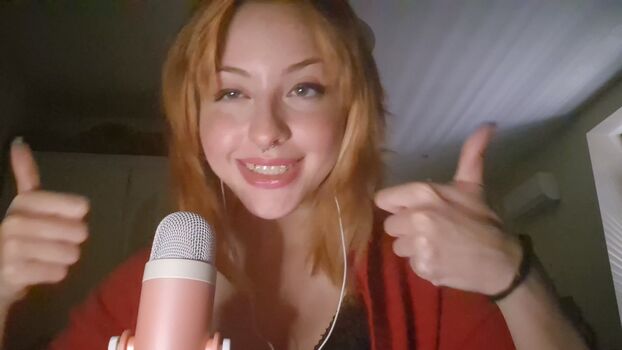 Fleur de lys asmr image