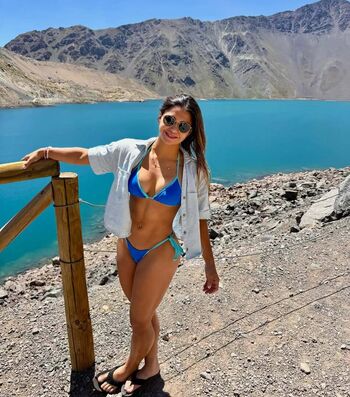 Flo acevedo image