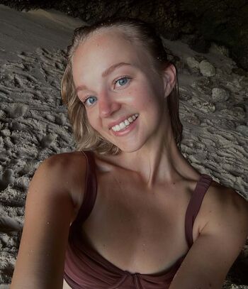 Flora cowie image