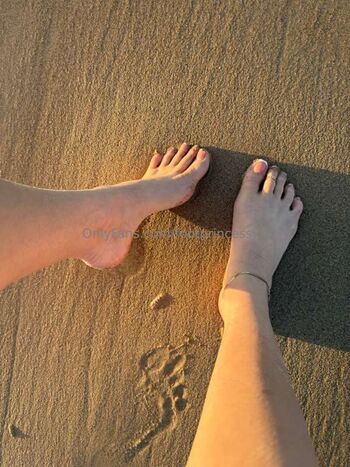 Footprincessx1 image
