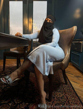 Foreignbabeey1 image